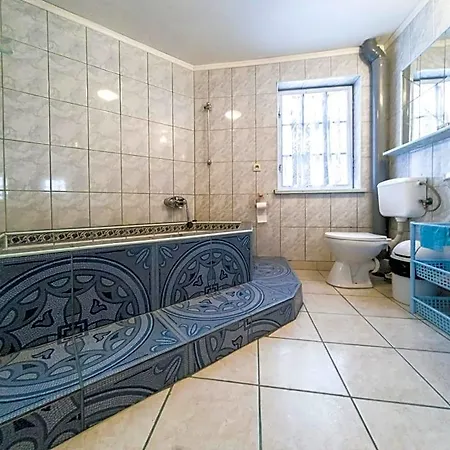 Letniskowy - Jezioro Dadaj Otel *